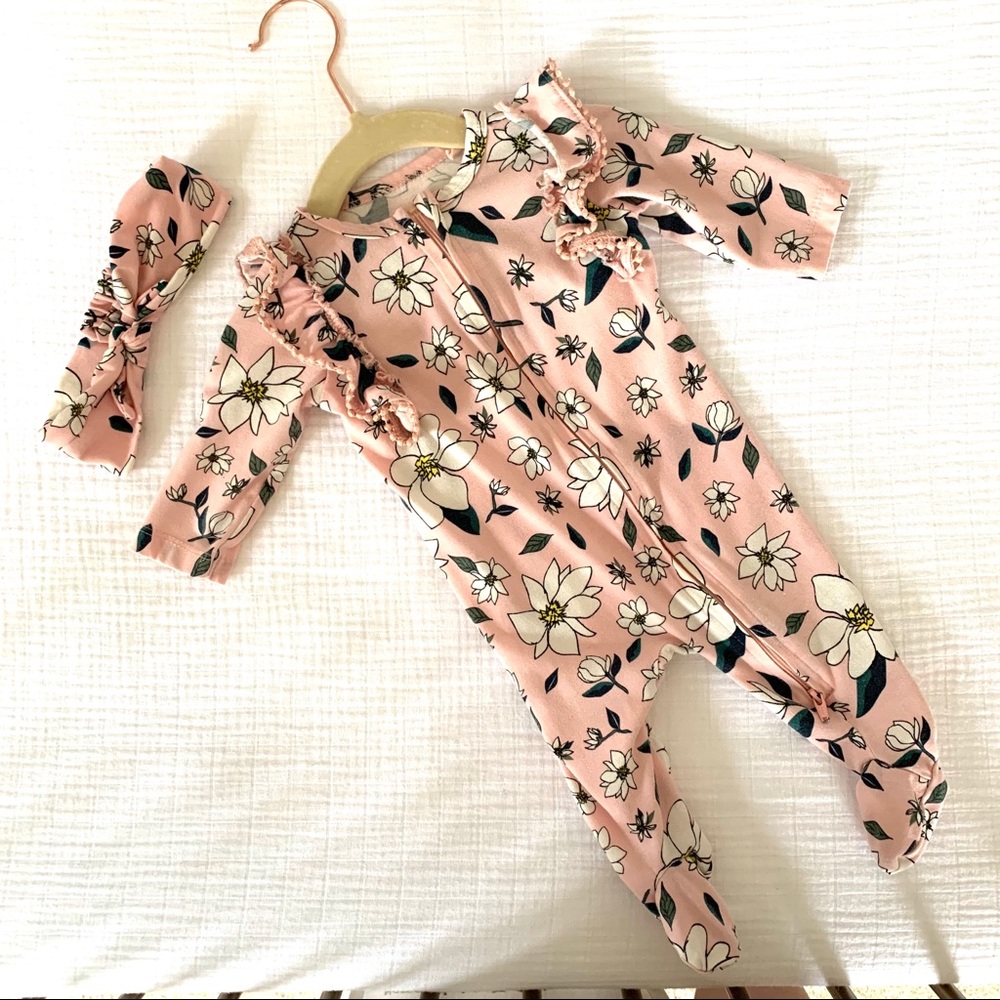 Jessica Simpson Zippered Footie & Headband